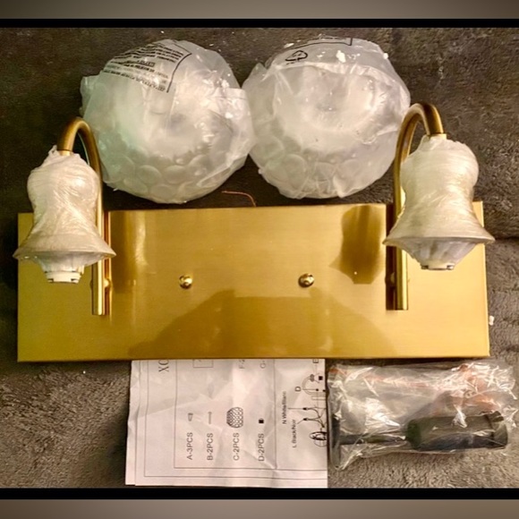 VANITY LIGHT DUAL CRYSTAL LIGHTS GOLD FINISH - Picture 4 of 9